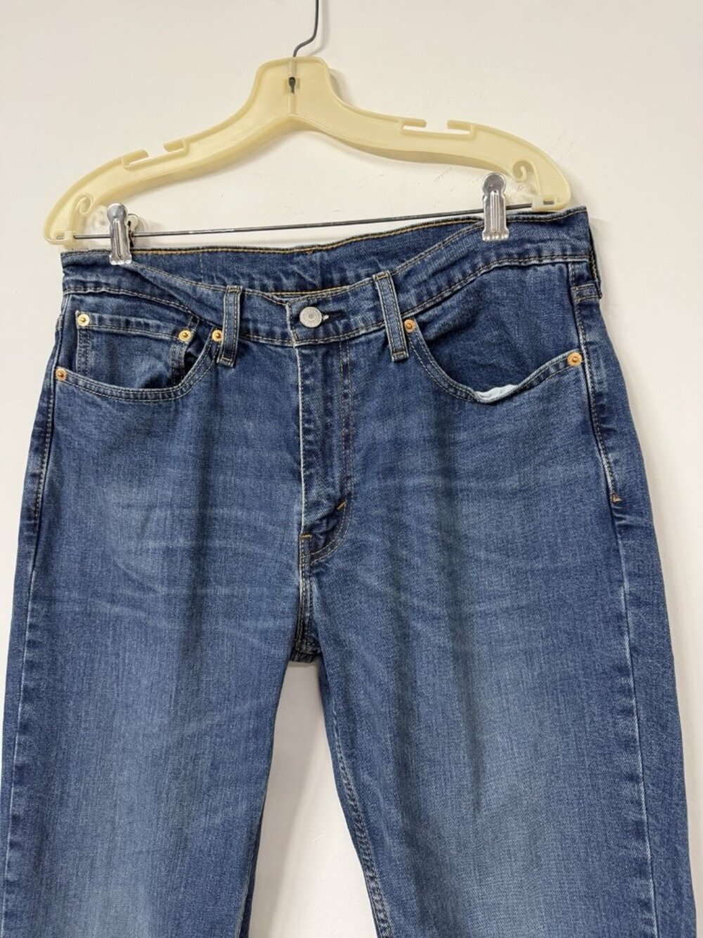 Levis 511 Jeans 34x34 fits 34x33) Men’s Blue Denim Slim Fit Straight Medium Wash - Picture 2 of 6